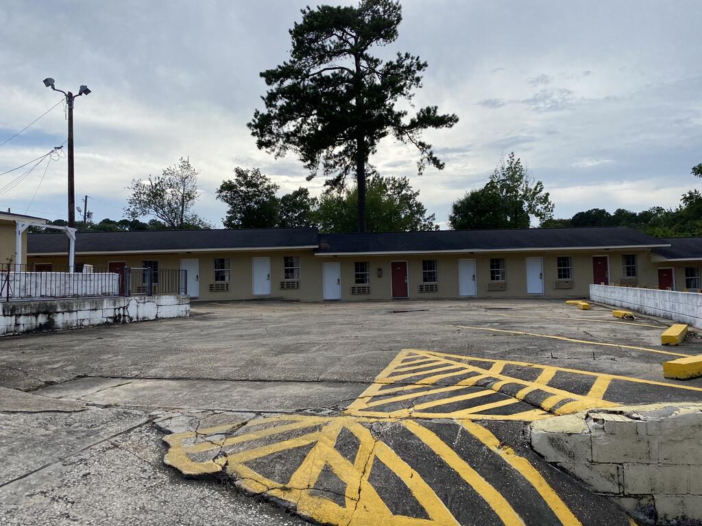 Budget Inn - thumb 3