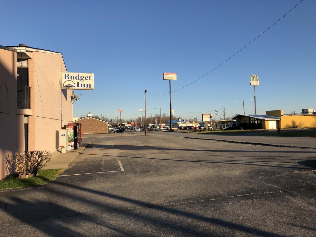 Budget Inn - thumb 1