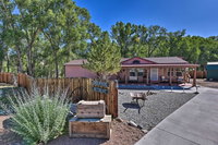 Buena Vista Home on Cottonwood Creek Near Main St USA Accommodation