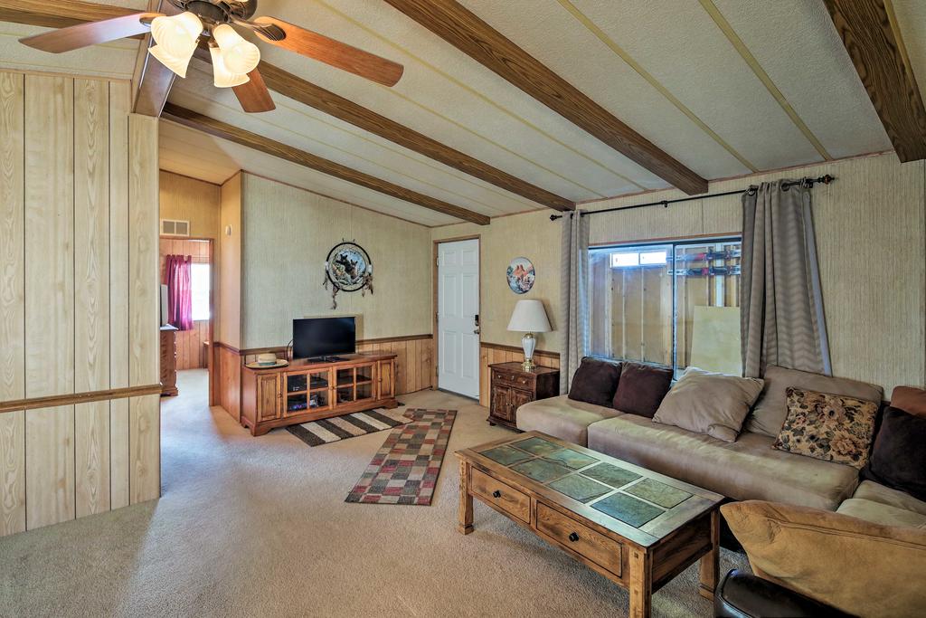 Bullhead City House - 4 Blocks To CO River! - thumb 2