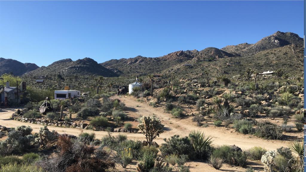 Bungalow In The Boulders - thumb 1
