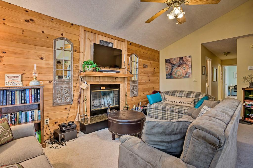 Burnsville Cottage With Deck & Blue Ridge Mtn Views! - thumb 3