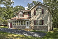 Bushkill House with Deck  Resort Community Amenities Tourism Bookings