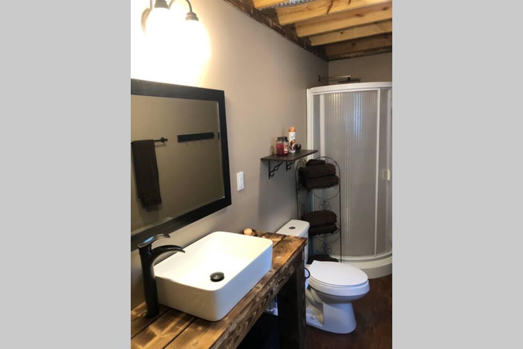 Cabin On The Creek - thumb 2