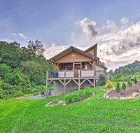 Cabin w/ Hot Tub  Fire Pit 15 Min. to Asheville - USA Accommodation