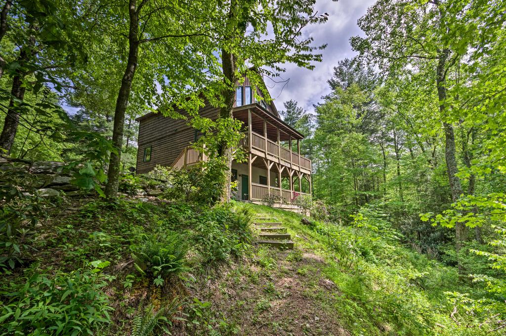 Cabin With 22 Acres & Patio - 3 Mi To Blowing Rock - thumb 0