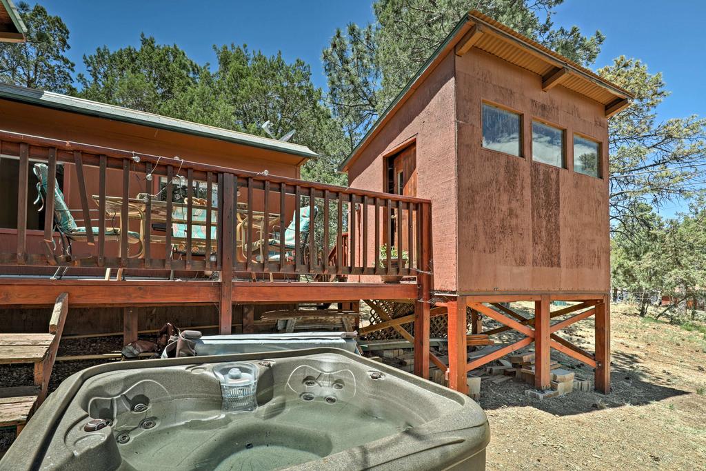 Cabin With Deck & Hot Tub - 2 Miles To Ski Apache! - thumb 2