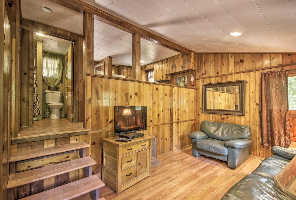 Cabin With Deck & Ranch - 1 Mi To Raystown Lake! - thumb 3