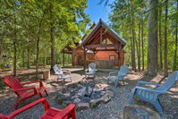 Cabin with Games  Hot Tub 4 Mi to Beavers Bend Tourism Bookings