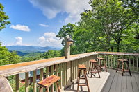 Cabin with Hot Tub  Mountain Views 15 Min to Boone USA Accommodation