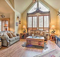 Cabin with Hot Tub, Bar & Deck Less Than 1Mi to Big Boulder LK - Tourism Bookings