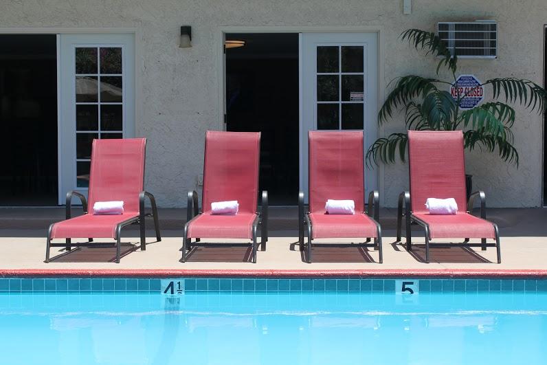 California Suites Hotel - thumb 2