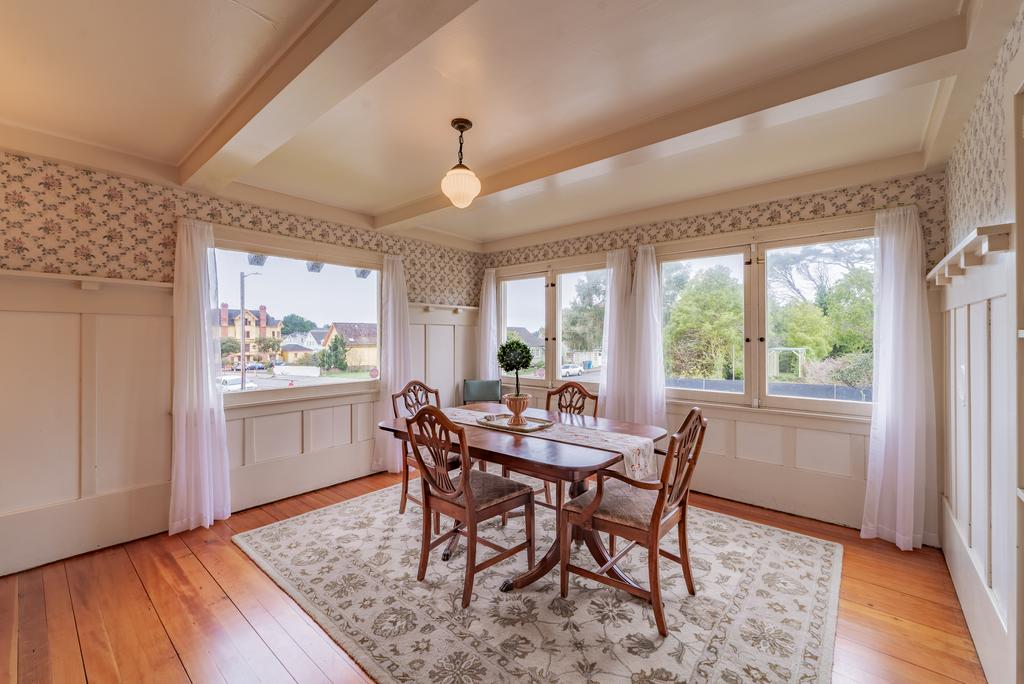 Campton House - thumb 2