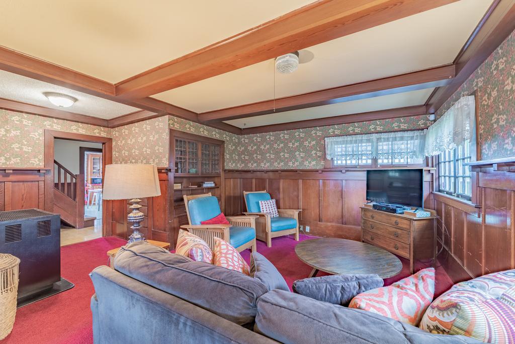 Campton House - thumb 1