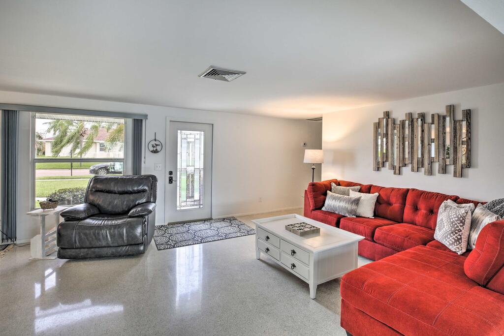 Canalfront Home With Dock&Pool, 5 Mi To Ft Myers - thumb 3