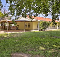 Canyon Lake Home with Hot Tub- Walk to the Guadalupe - Tourism Bookings