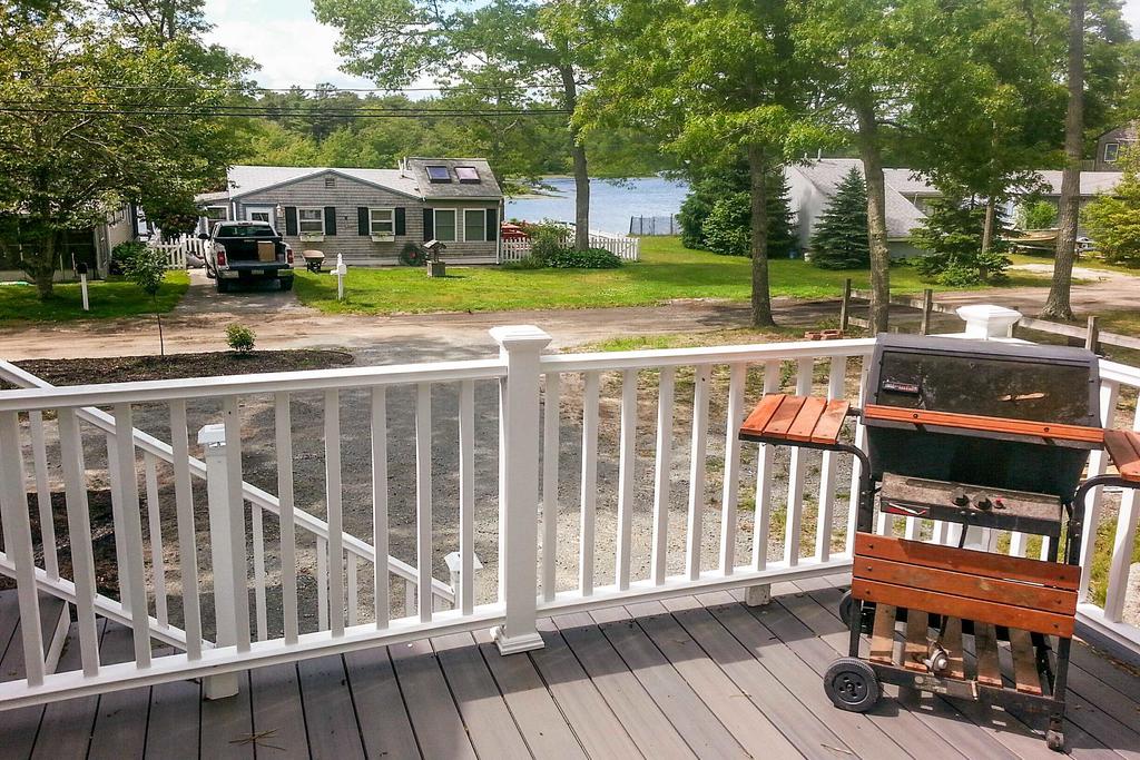 Cape Cod Home With View And Access To Mill Pond! - thumb 1
