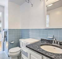 Cape Cod House with Deck  Grill - 2 Miles to Beach - Hotels Santiago