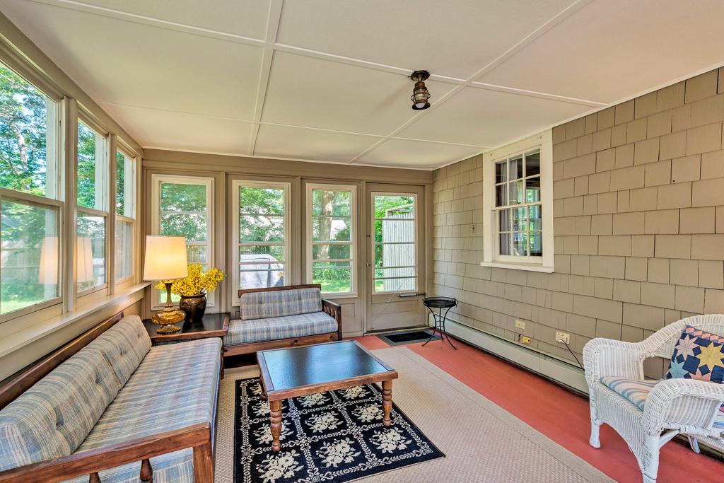 Cape Cod House With Grill And Yard - Drive To Beach! - thumb 2