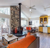 Captain's Cabin - Tourism Bookings