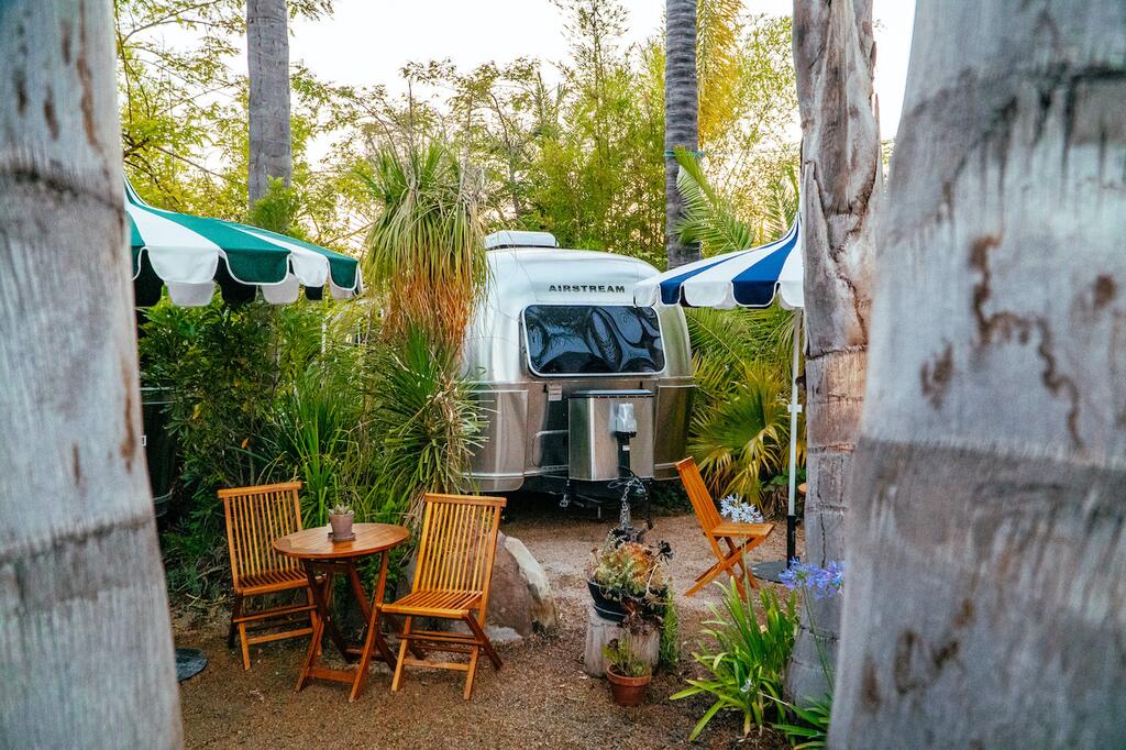 Caravan Outpost - thumb 1
