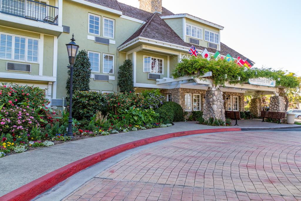 Carlsbad Inn Beach Resort - thumb 1