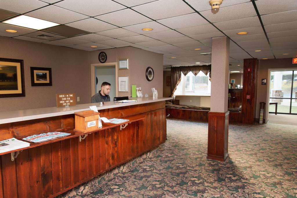 Carriage House Country Club - thumb 1