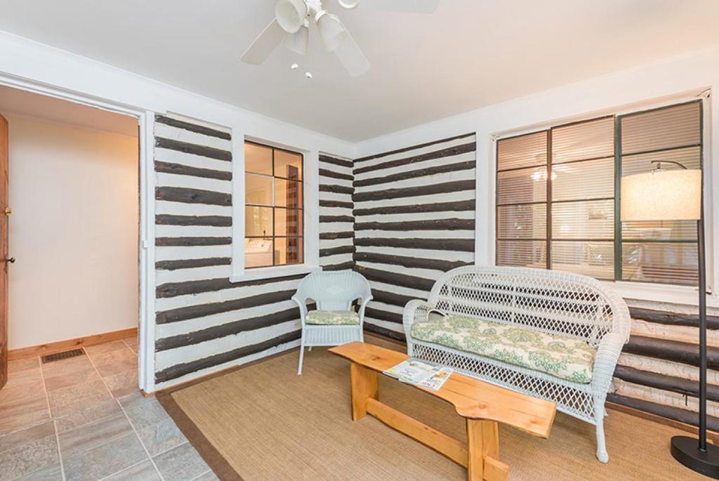 Carrie's Escape - thumb 2