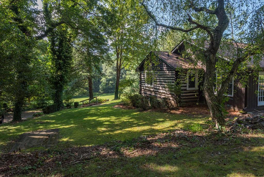 Carrie's Escape - thumb 1