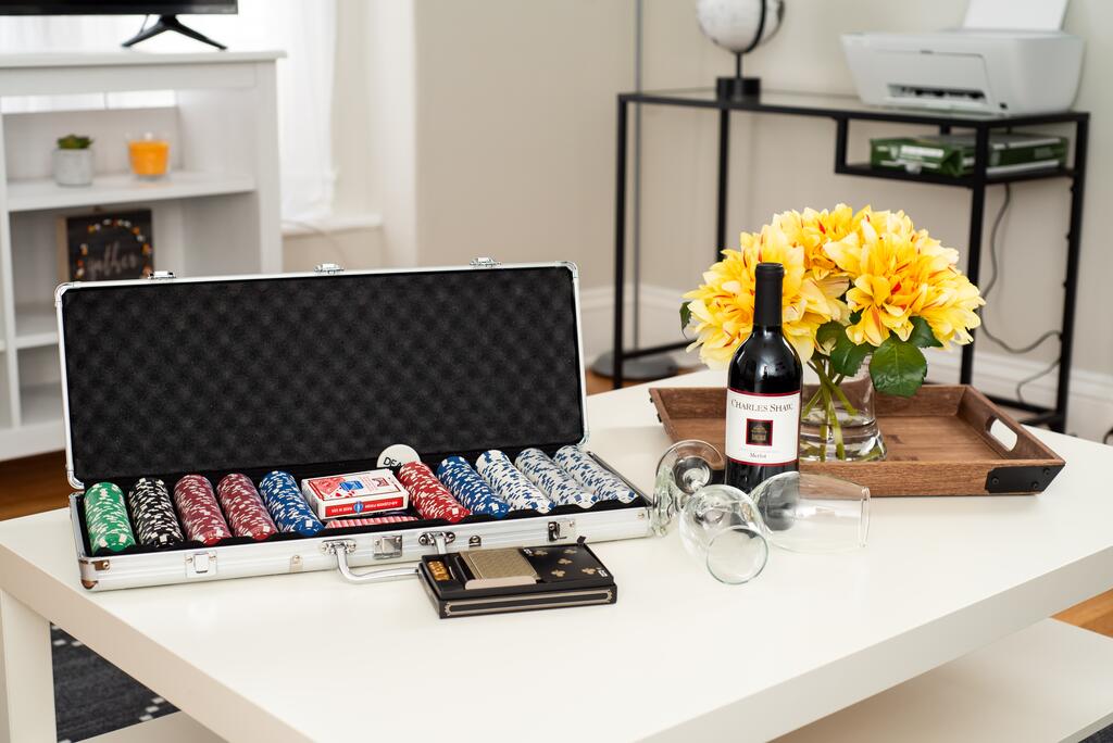 Casino, TD Garder, Free Parking, Encore Casino, Logan Airport - thumb 0