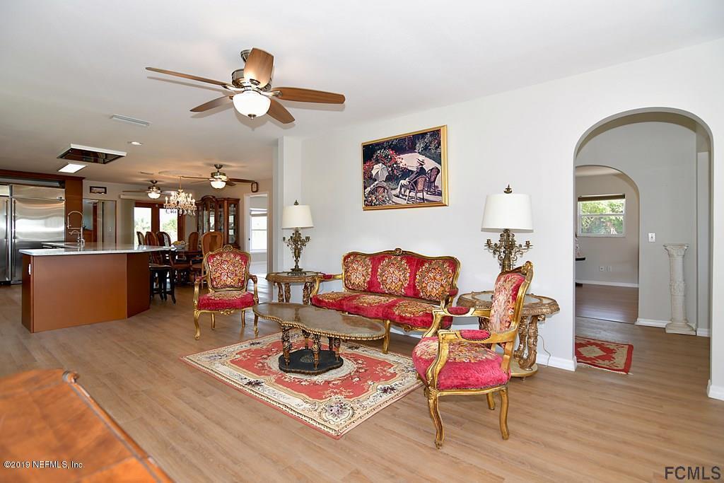 Castle By The Sea, 7 Bedroom, Ocean View, Putting Green, Tiki Bar, Sleeps 17 - thumb 3