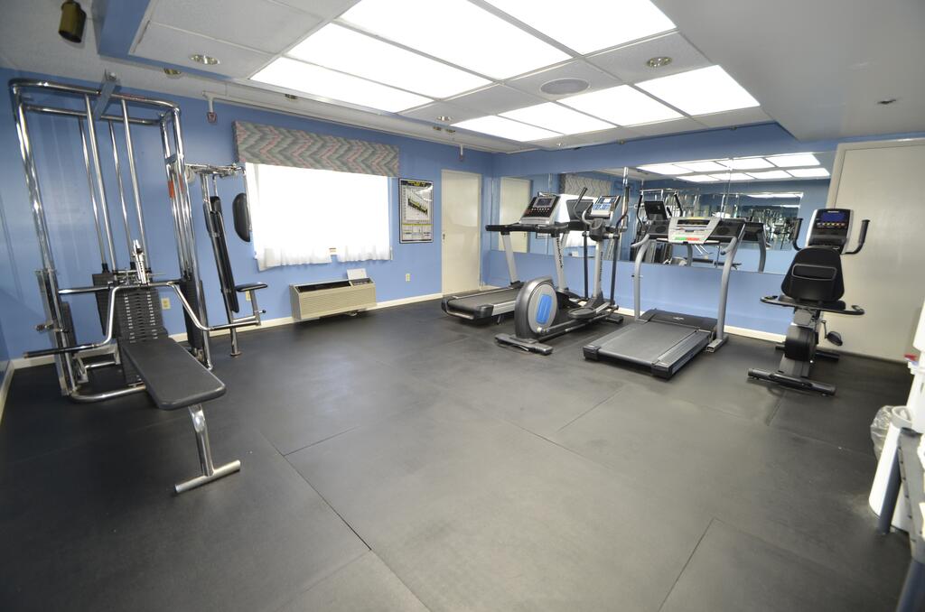 Cayman Suites Hotel - thumb 1