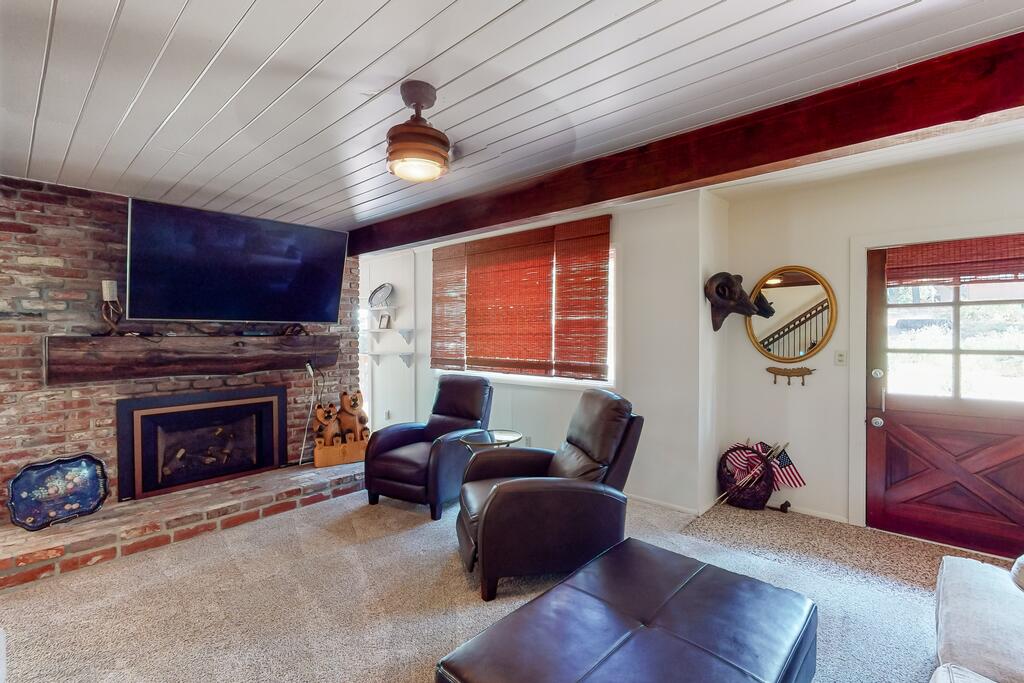 CC Cabin - thumb 3