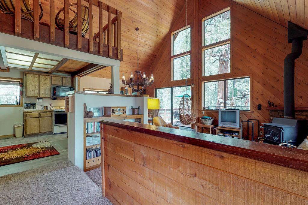 Cedar Creek Cabin - thumb 2