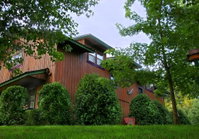 Cedar House Inn  Yurts Tourism Bookings