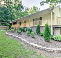 Cedar Mountain House on 12 Acres - Near Trails - USA Accommodation