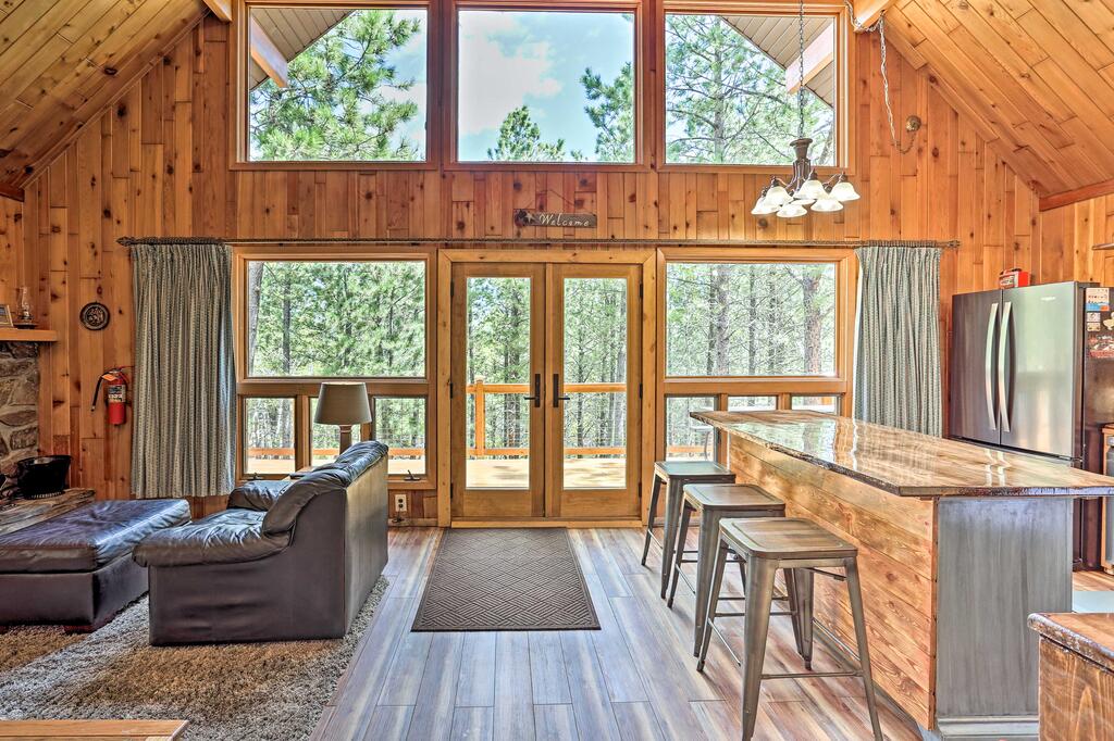 Central Black Hills Cabin With Loft & Wraparound Deck - thumb 3