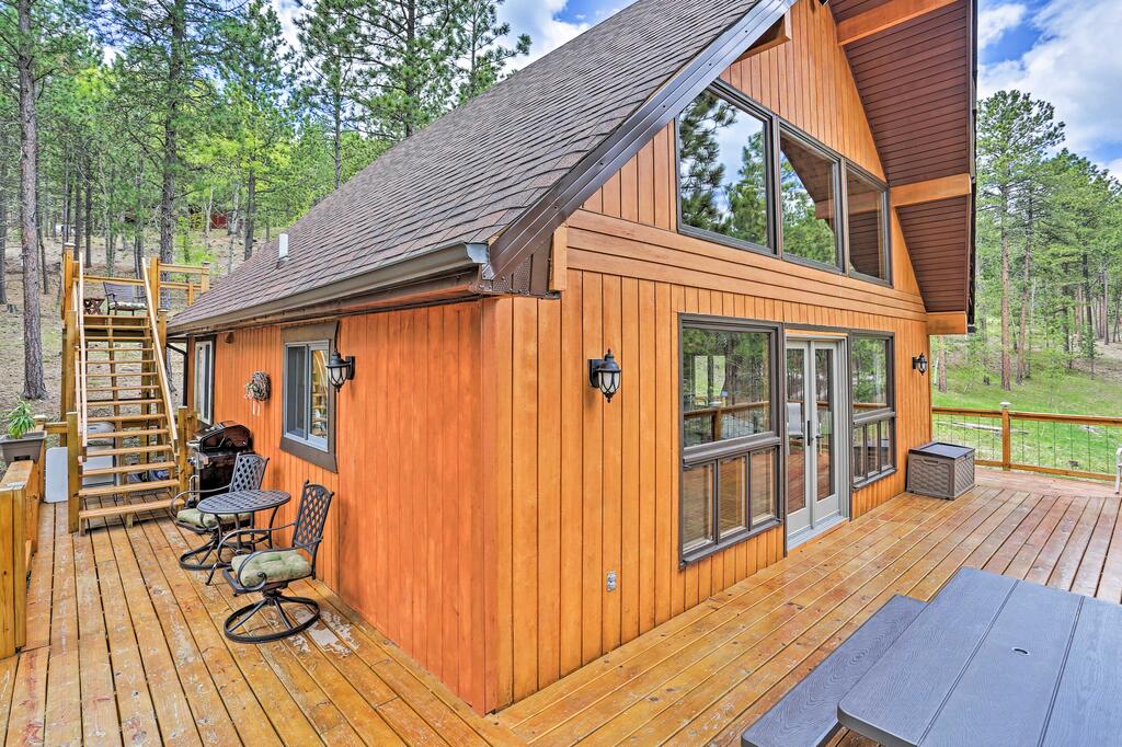 Central Black Hills Cabin With Loft & Wraparound Deck - thumb 1