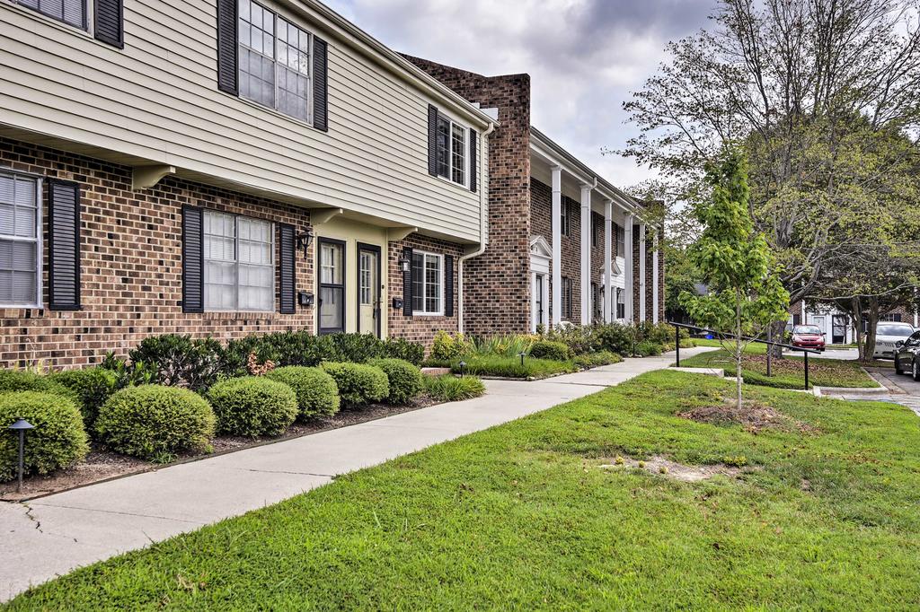 Chapel Hill Home With Pool Access - 2 Mi To UNC! - thumb 2