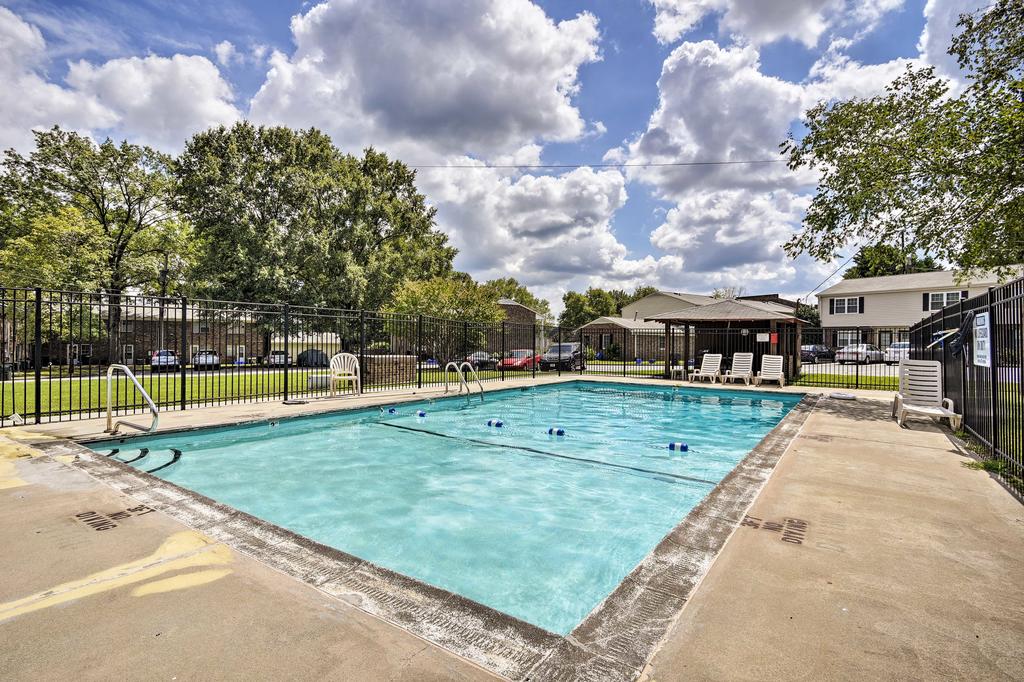 Chapel Hill Home With Pool Access - 2 Mi To UNC! - thumb 1