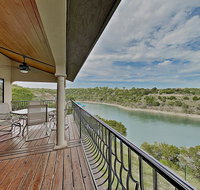 Chardonnay Haus on Lake Travis - USA Accommodation
