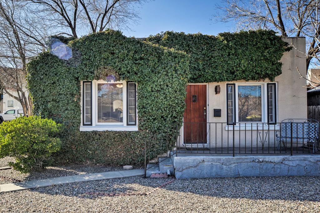 Charming Craftsman - Prime Nob Hill Location! - thumb 0