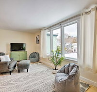 Charming Dwtn Gem  10Mi to Acadia Nat'l Park - Tourism Bookings