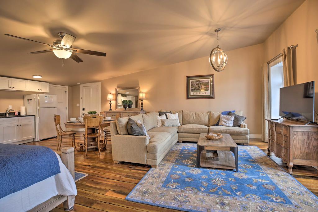 Charming Dwtn Retreat About 7Mi To KY Horse Park - thumb 2