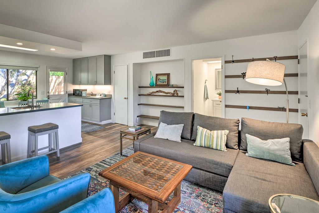 Charming Hill-View Bungalow Near Dtwn Carmel! - thumb 0