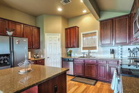 Charming Home with Views of Lake Travis Near Marina Tourism Bookings