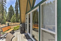 Charming House with Deck - Steps to Lake Almanor Tourism Bookings