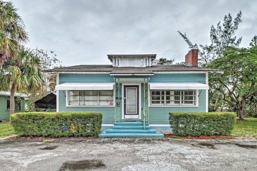 Charming Lake Worth Abode With Outdoor Oasis! - thumb 1