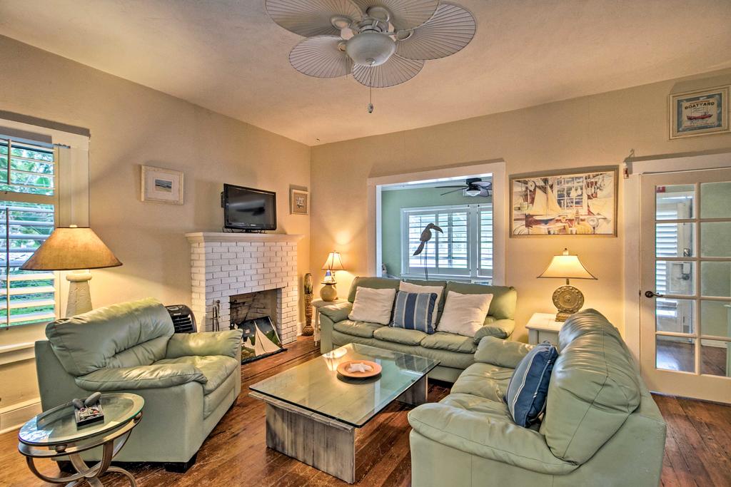 Charming Lake Worth Abode With Outdoor Oasis! - thumb 2
