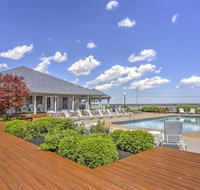 Charming Port Clinton Condo with Community Amenities - Tourism Bookings